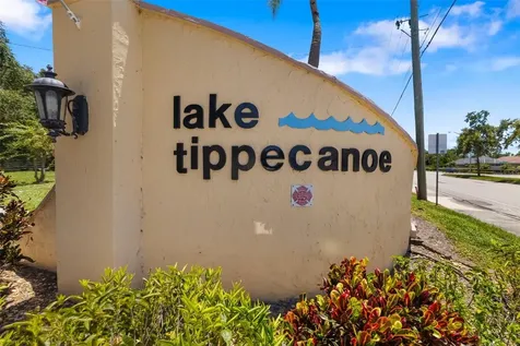 4586 Mohican Trail Sarasota FL 34233