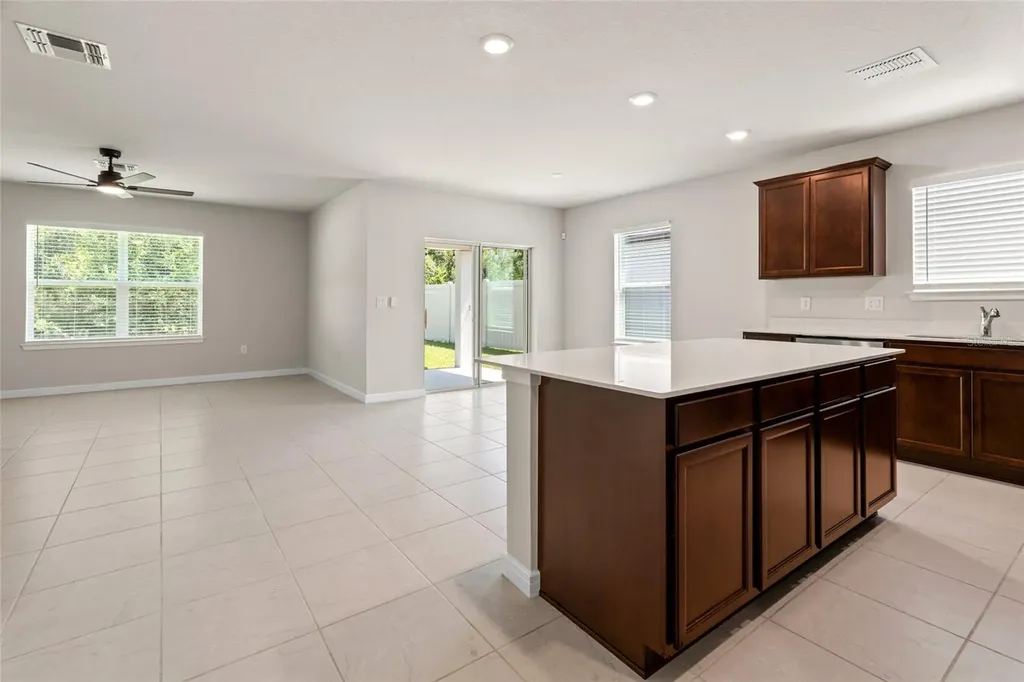 30309 Marquette Avenue Wesley Chapel FL 33545