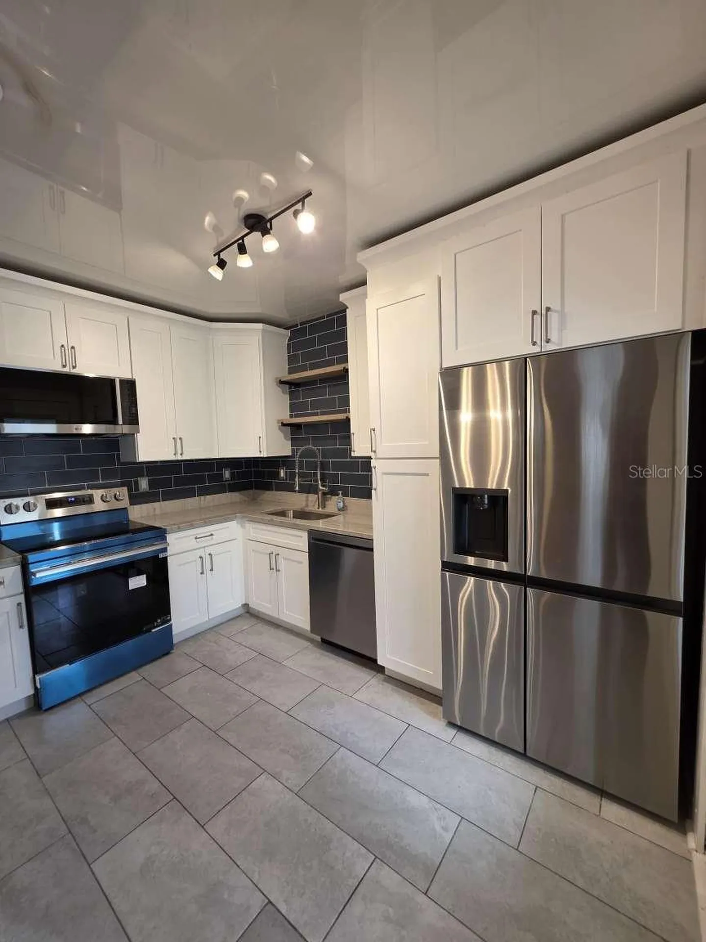 1035 9th Avenue S St Petersburg FL 33705