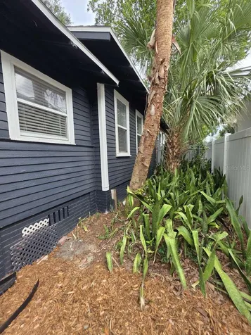 1035 9th Avenue S St Petersburg FL 33705