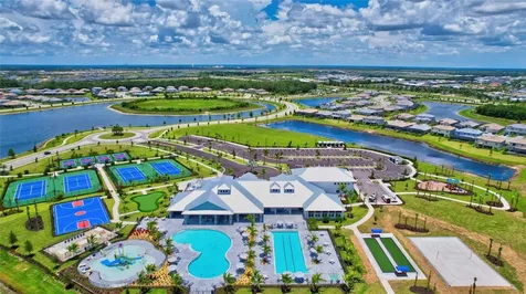 5409 Coral Reef Way Bradenton FL 34211