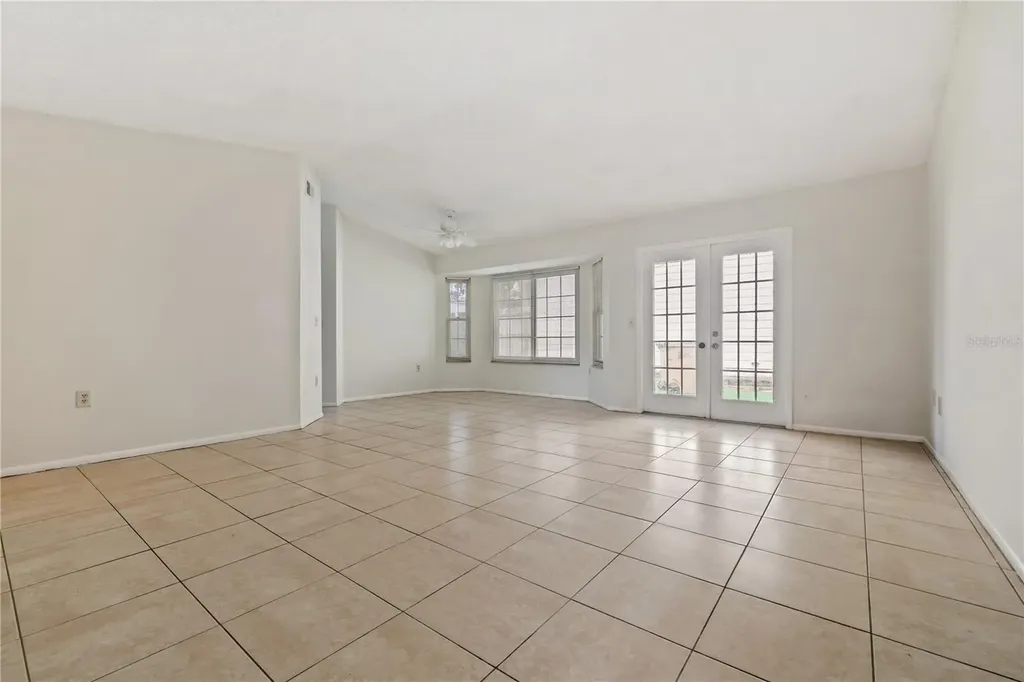 7607 Glades Court Tampa FL 33637