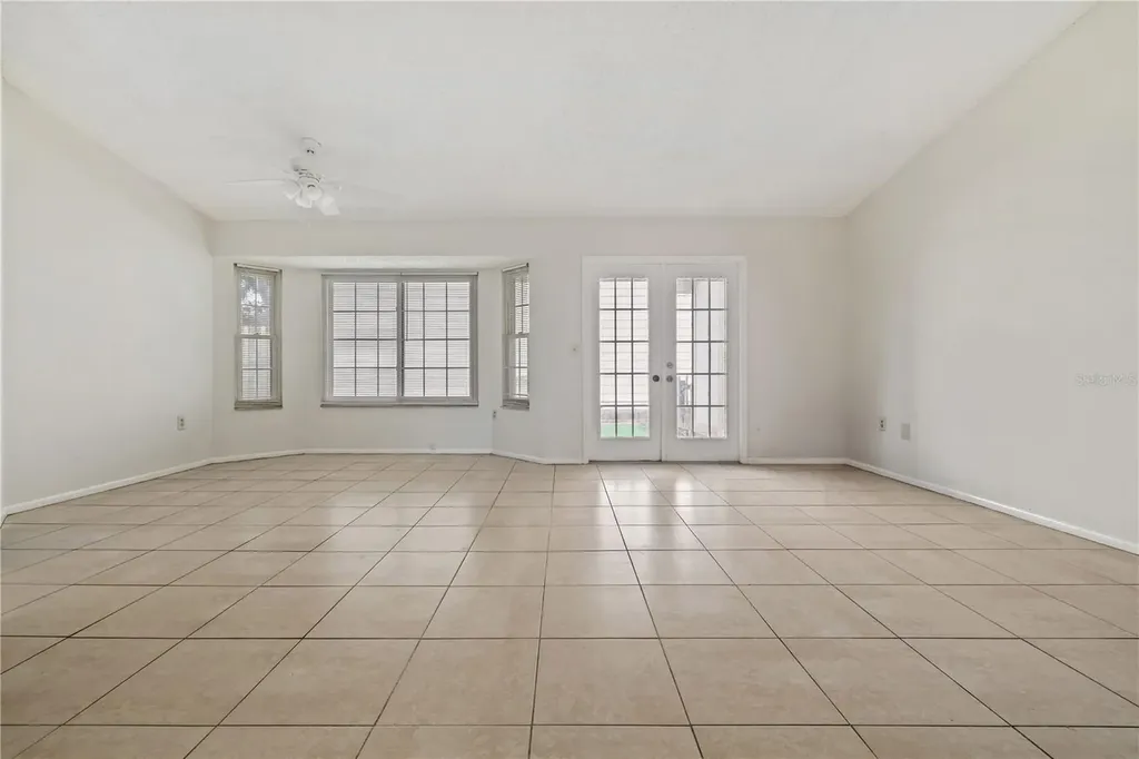 7607 Glades Court Tampa FL 33637