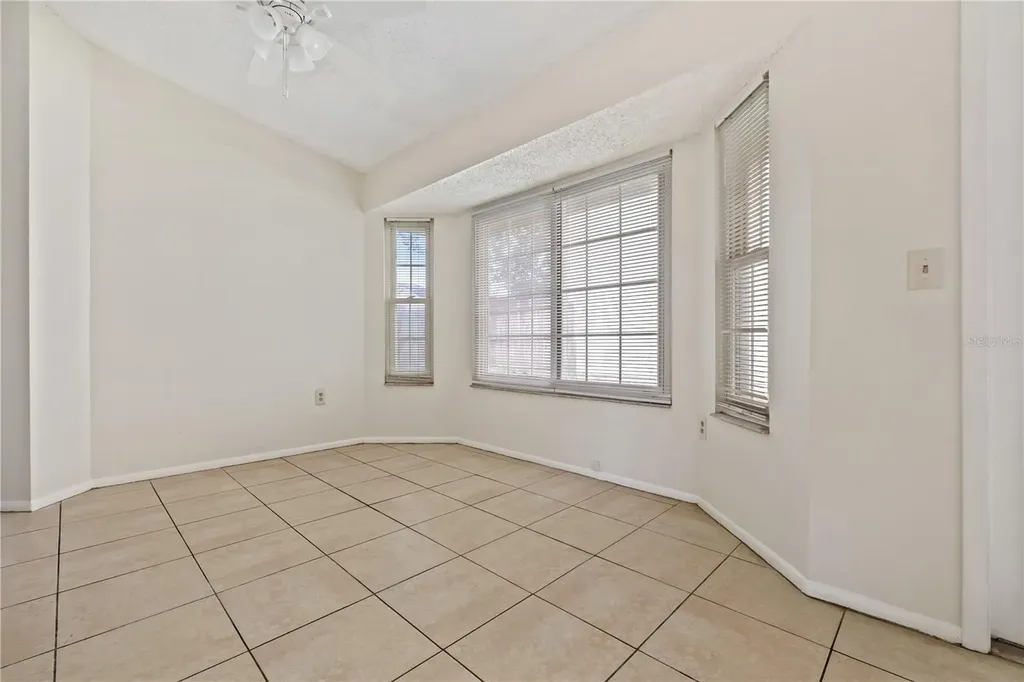 7607 Glades Court Tampa FL 33637
