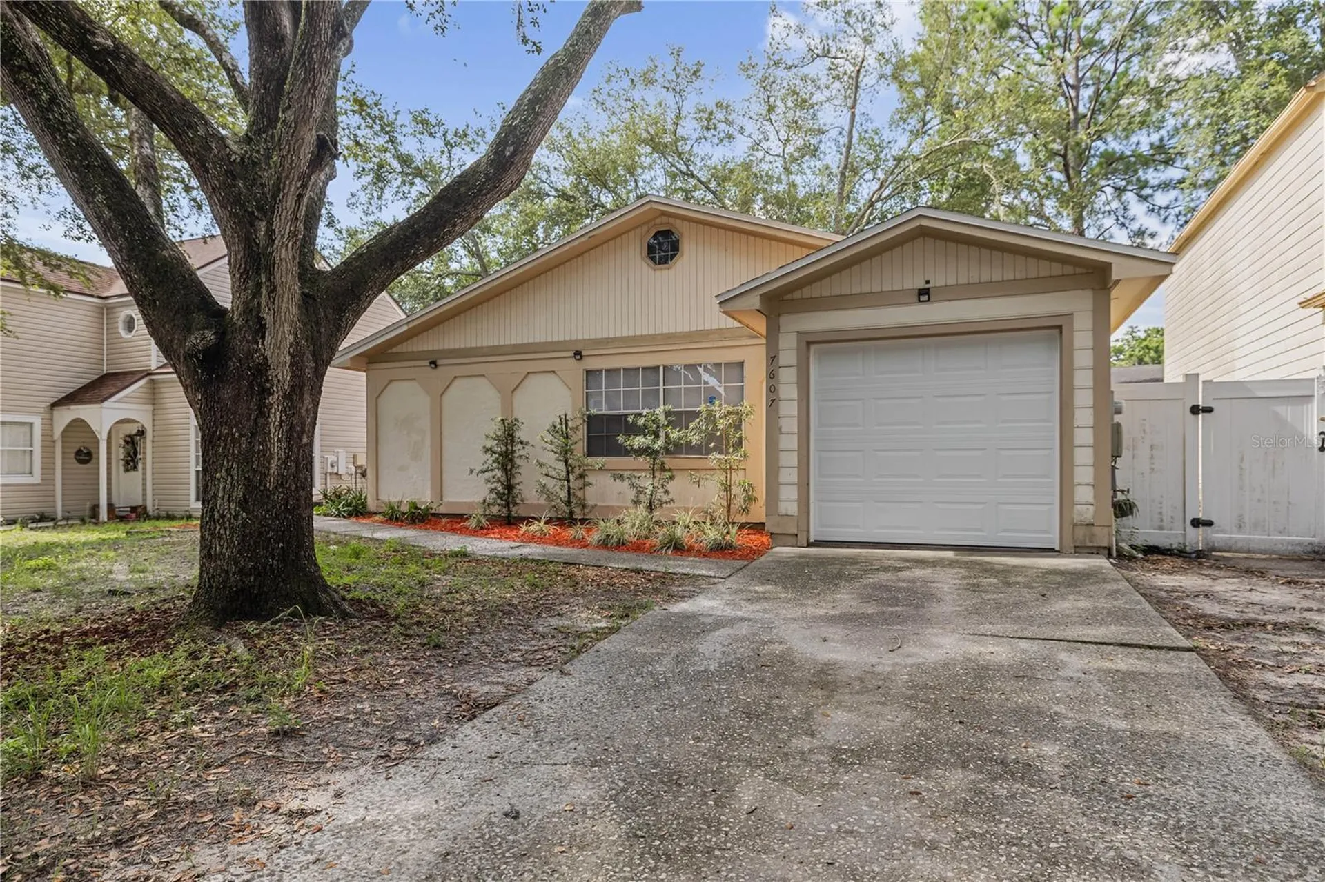7607 Glades Court Tampa FL 33637