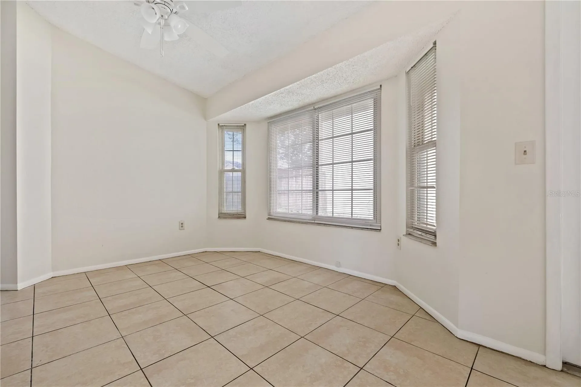 7607 Glades Court Tampa FL 33637