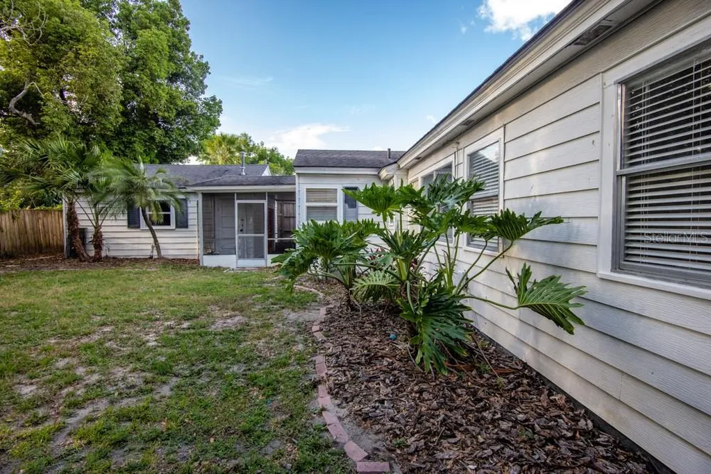 1840 Baylarian Boulevard Orlando FL 32806
