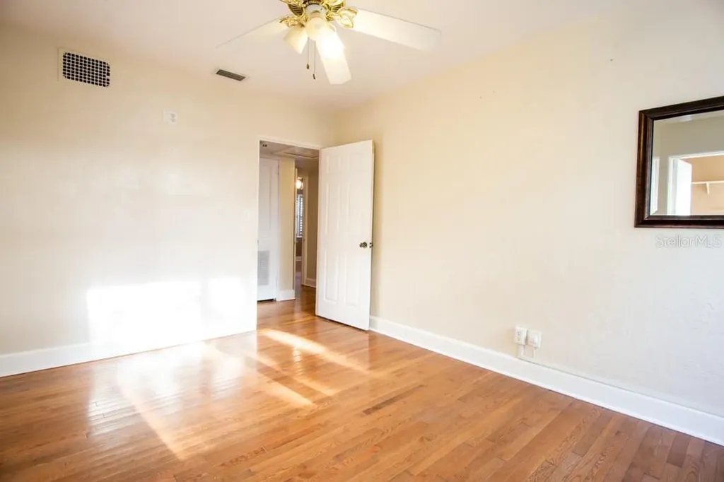 1840 Baylarian Boulevard Orlando FL 32806