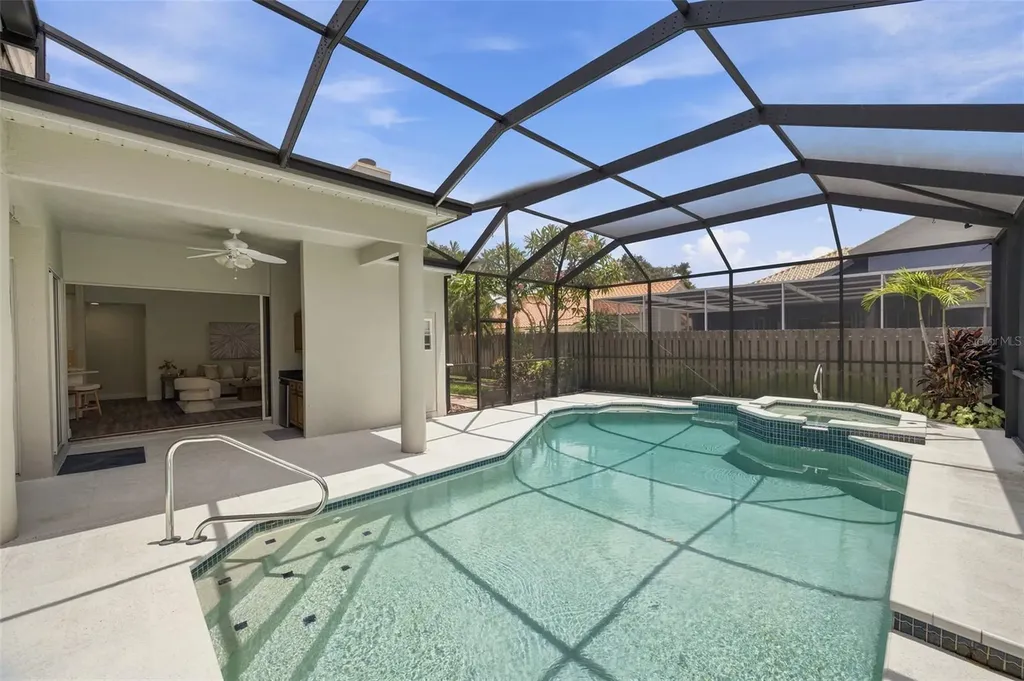 980 Live Oak Avenue NE St Petersburg FL 33703