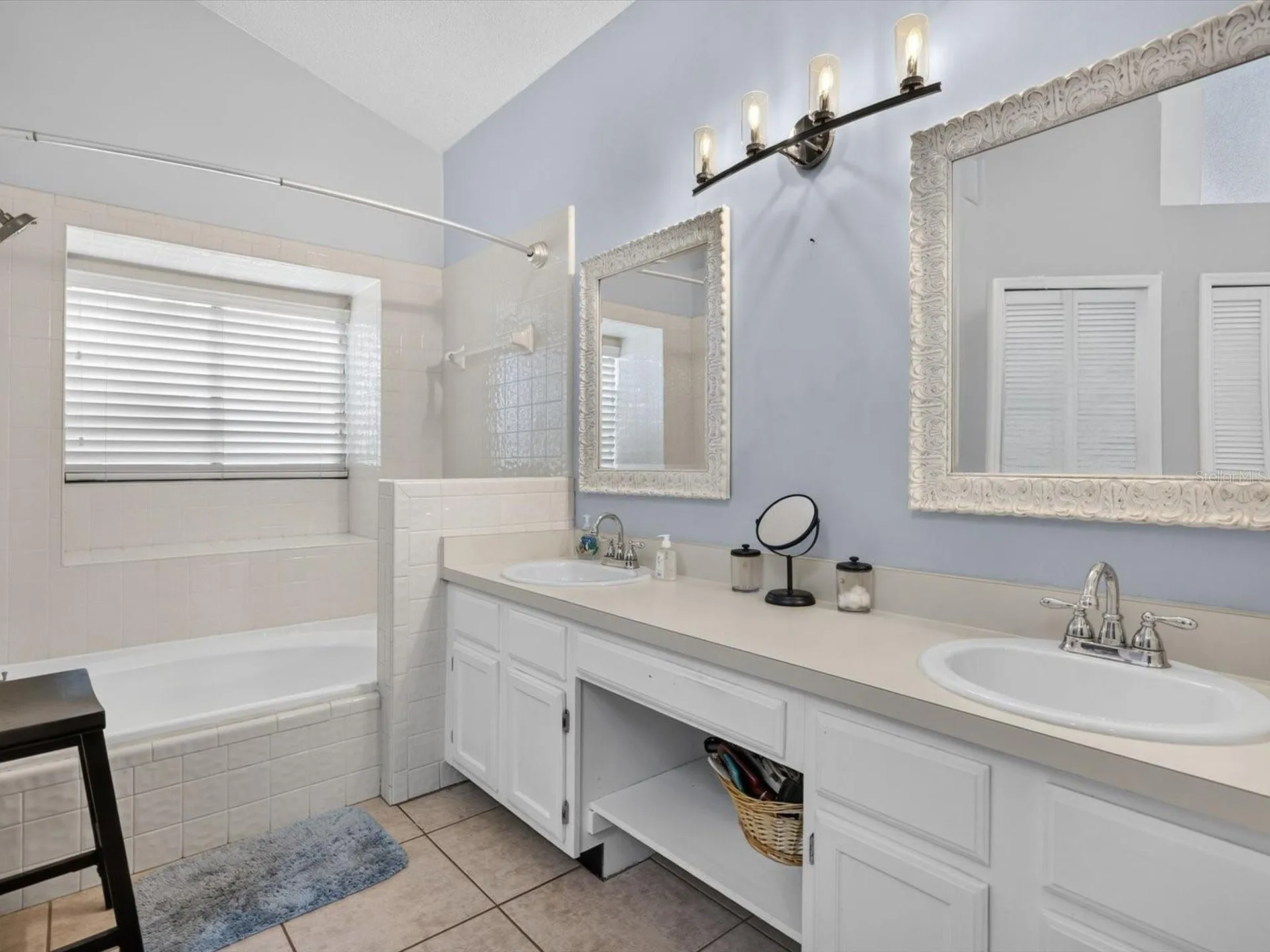 4609 Tiffany Woods Circle Oviedo FL 32765