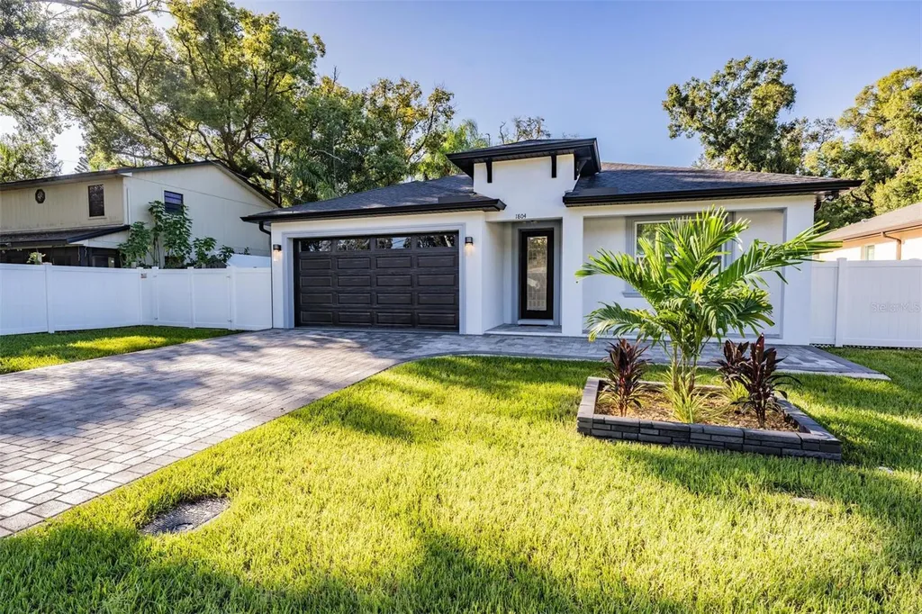 1804 W Sitka Street Tampa FL 33604