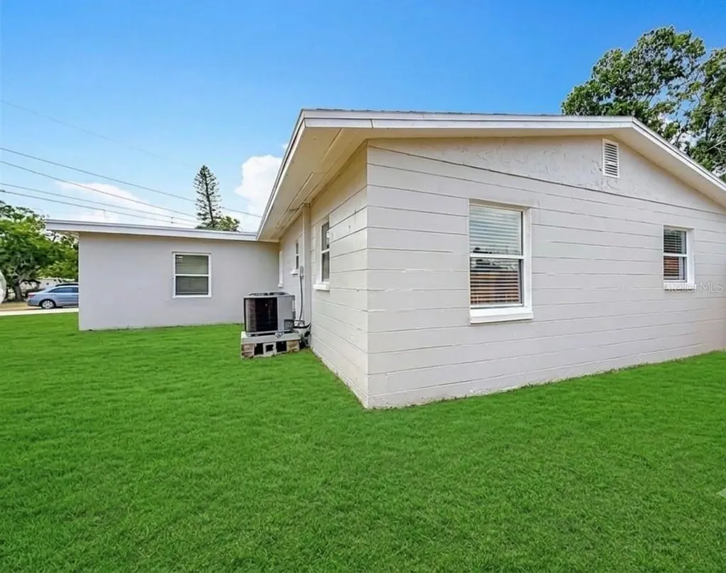 200 Lewis Boulevard SE St Petersburg FL 33705