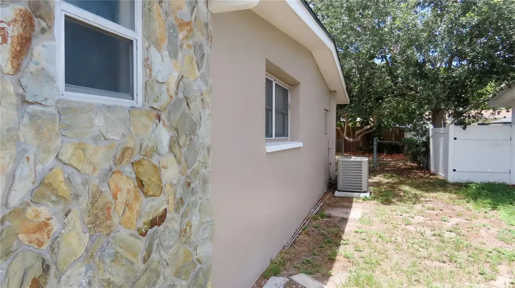 12208 105th Street Largo FL 33773