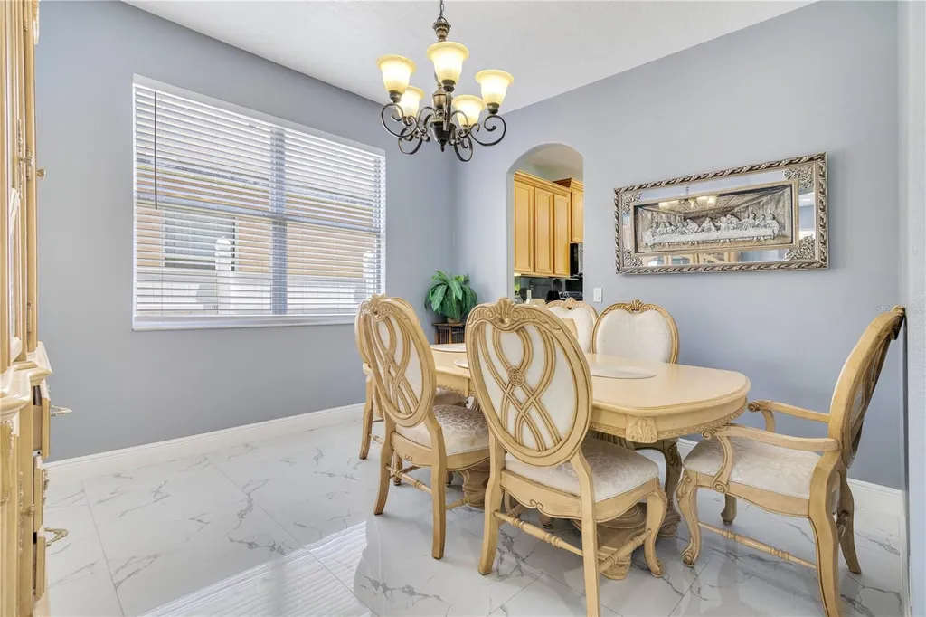 5047 Adair Oak Drive Orlando FL 32829
