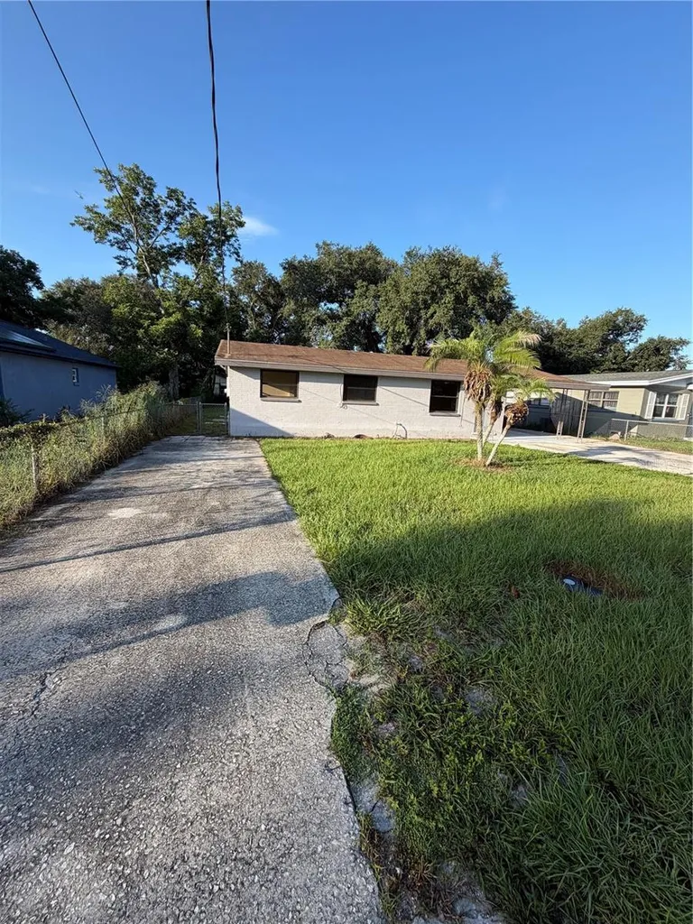 1923 Fruitland Park Circle Eagle Lake FL 33839
