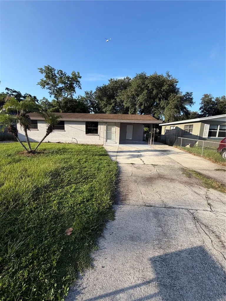 1923 Fruitland Park Circle Eagle Lake FL 33839