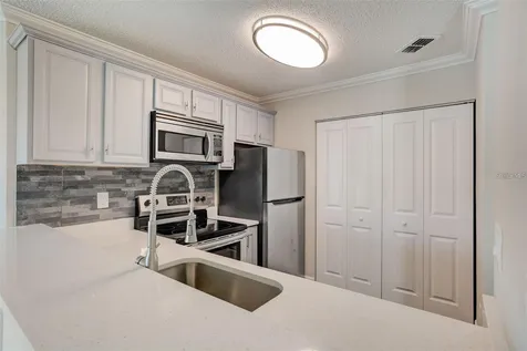 2556 Woodgate Boulevard Orlando FL 32822