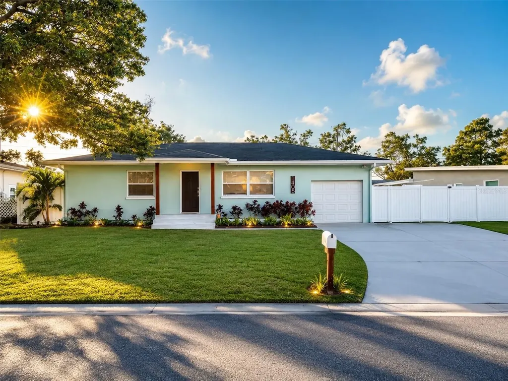 1405 Temple Street Clearwater FL 33756