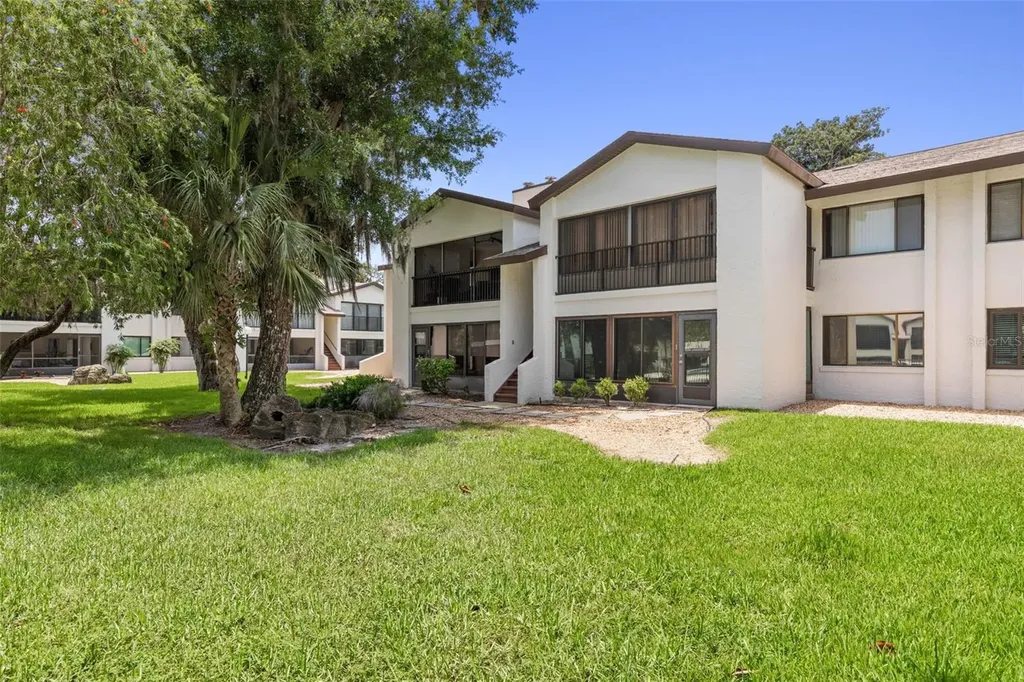 1 Tomoka Oaks Boulevard Ormond Beach FL 32174