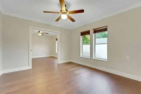 330 S Highland Street Mount Dora FL 32757
