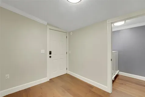 330 S Highland Street Mount Dora FL 32757