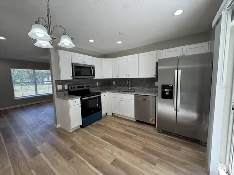 1151 W Minneola Avenue Clermont FL 34711
