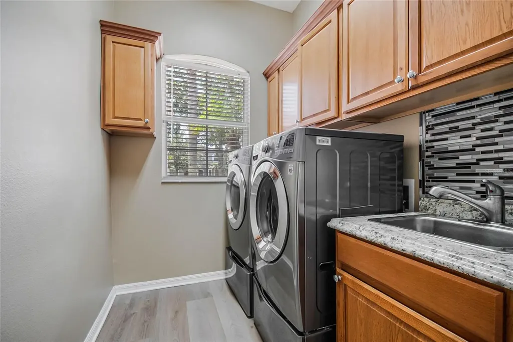 8615 Warwick Shore Crossing Orlando FL 32829