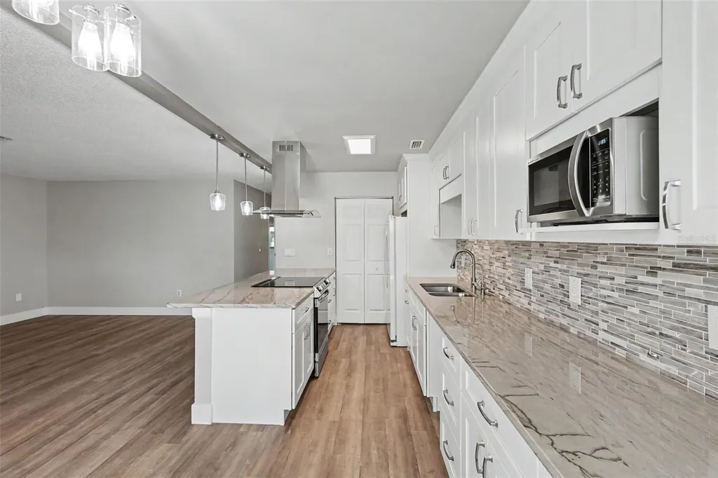 1502 16th Circle SE Largo FL 33771