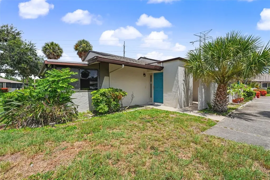 1502 16th Circle SE Largo FL 33771