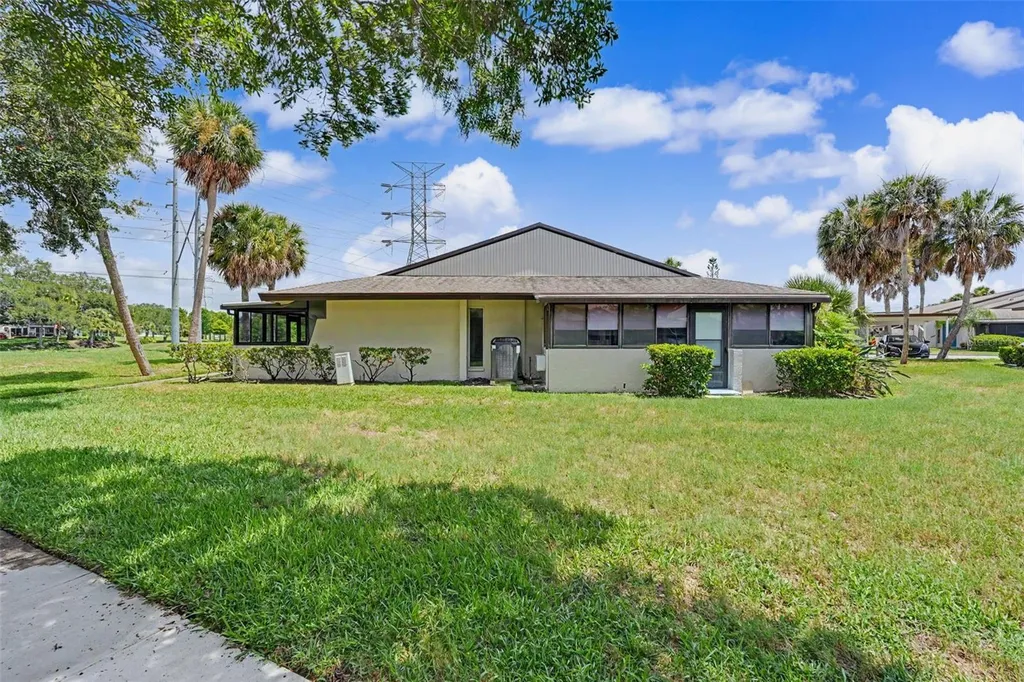 1502 16th Circle SE Largo FL 33771