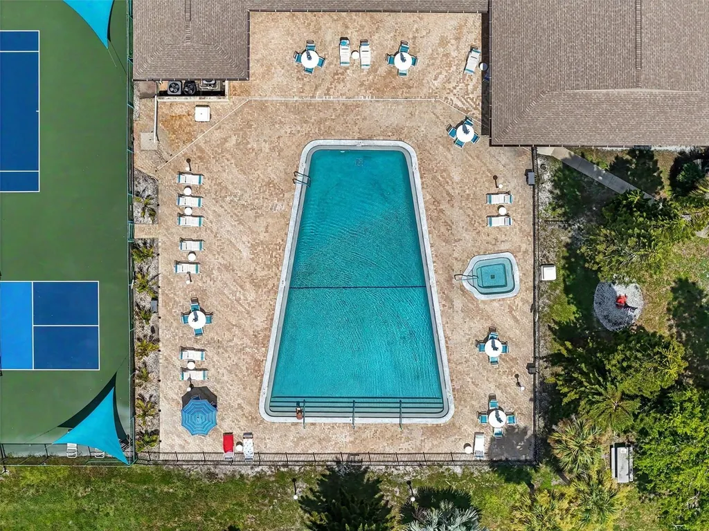 1502 16th Circle SE Largo FL 33771