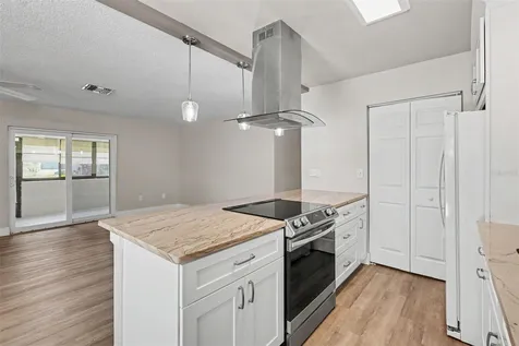 1502 16th Circle SE Largo FL 33771