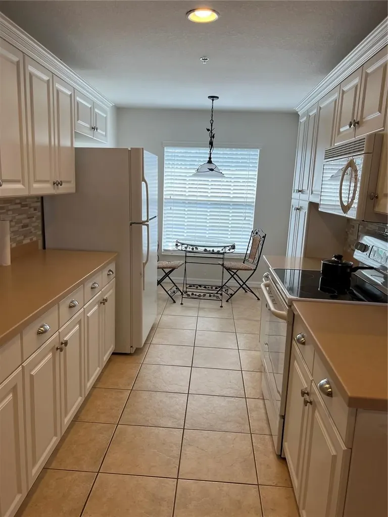 7060 Strand Circle Bradenton FL 34203