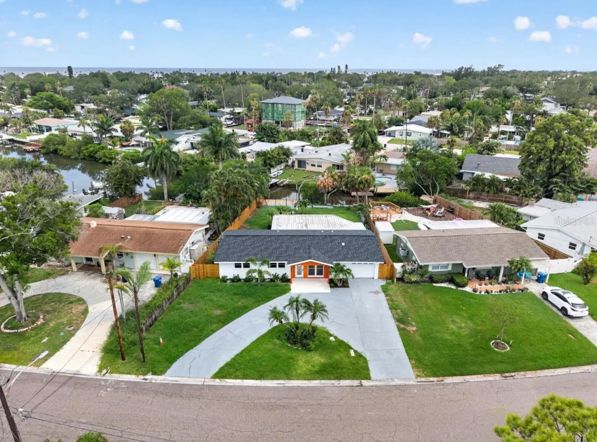 1524 Carson Circle NE St Petersburg FL 33703