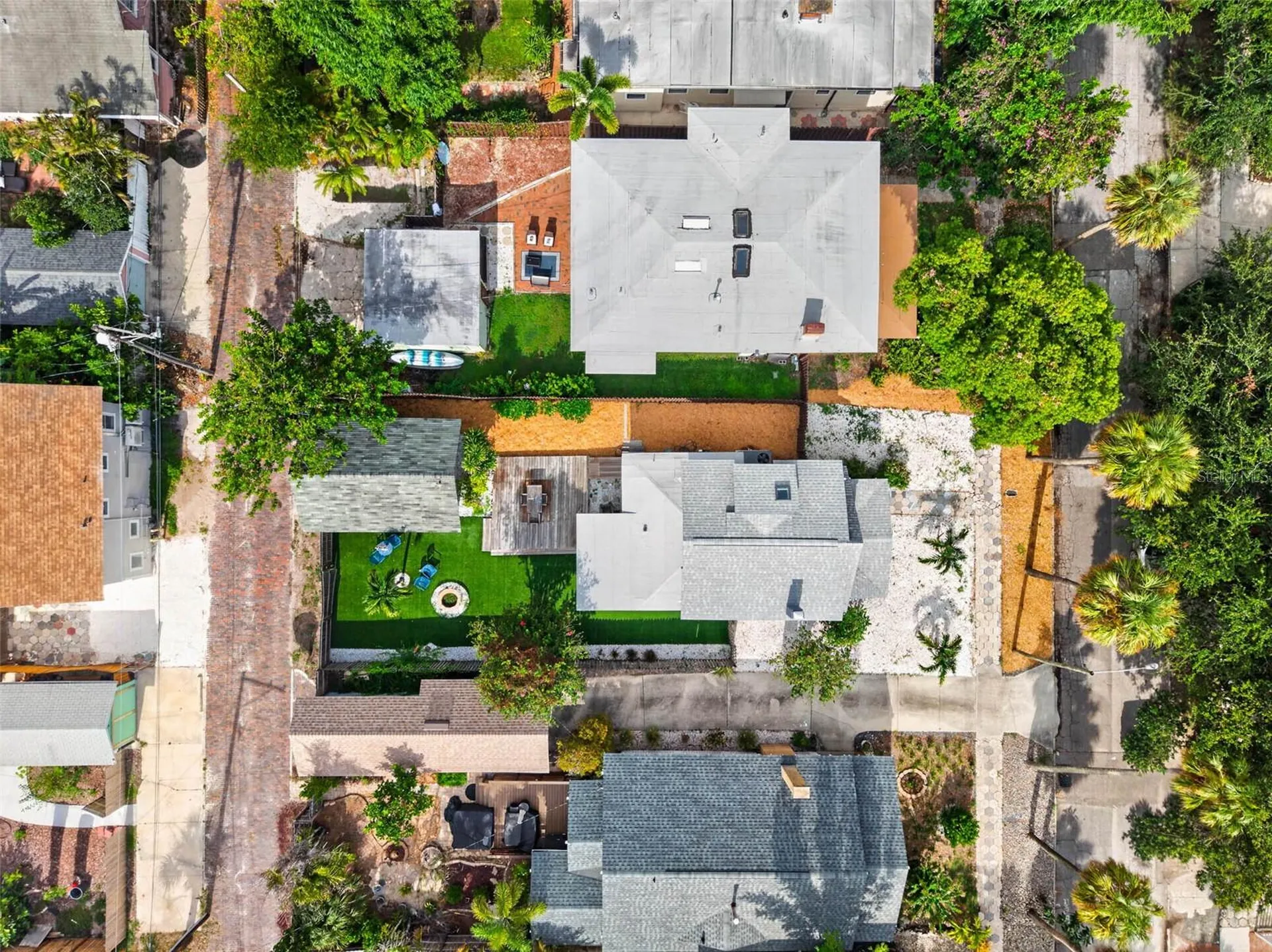 629 6th Avenue N St Petersburg FL 33701