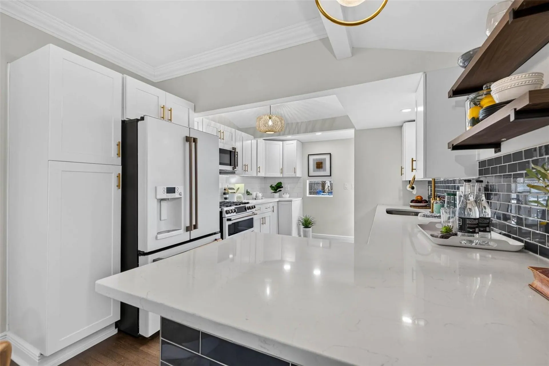 629 6th Avenue N St Petersburg FL 33701