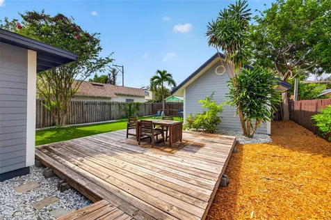 629 6th Avenue N St Petersburg FL 33701