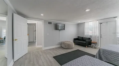 1668 28th Avenue N St Petersburg FL 33713