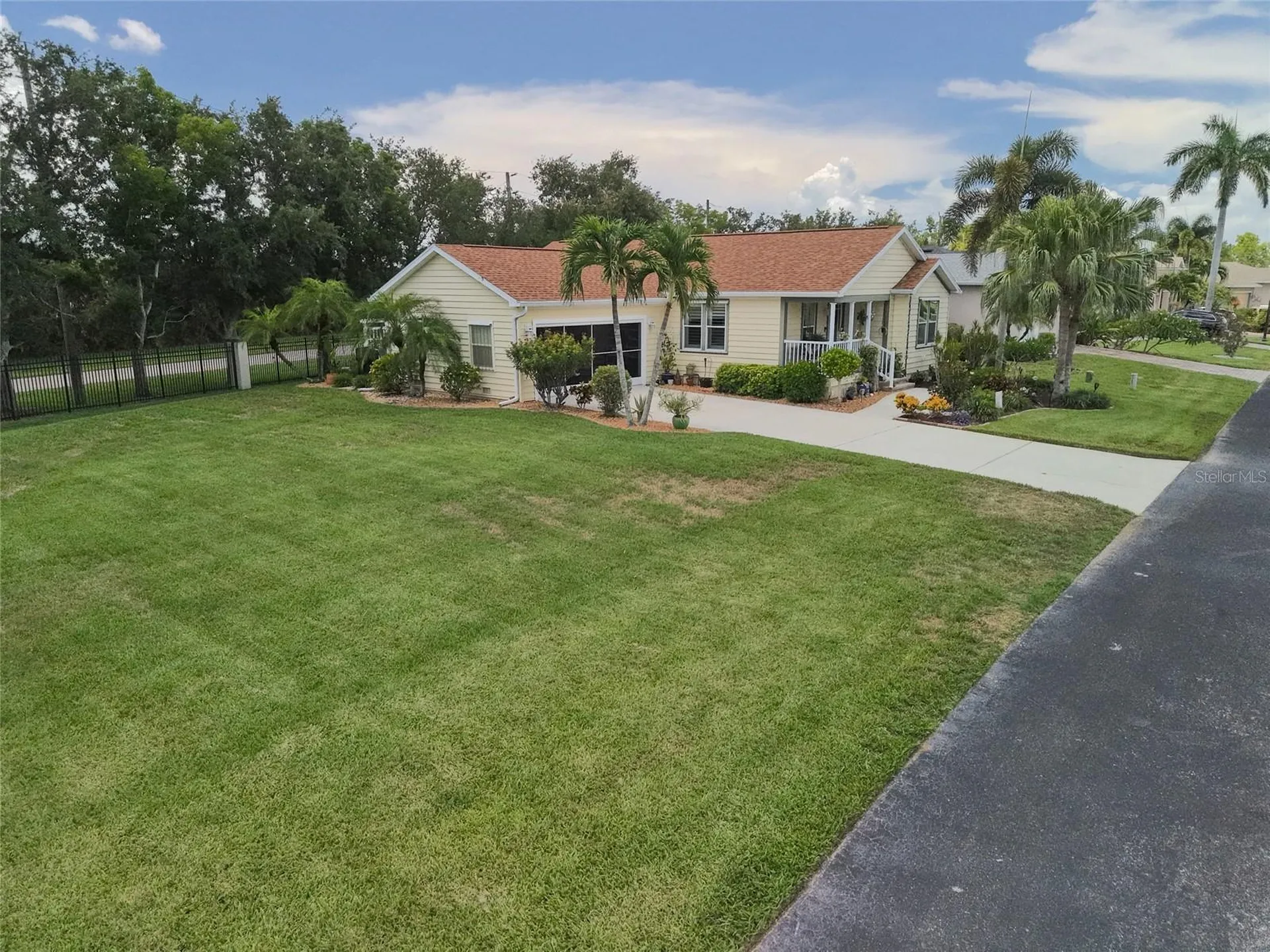 24500 Rio Villa Lakes Circle Punta Gorda FL 33950