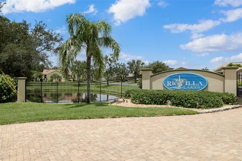 24500 Rio Villa Lakes Circle Punta Gorda FL 33950