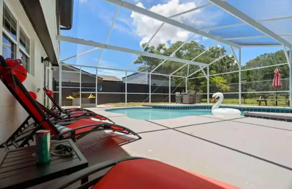 7005 Fountain Avenue Tampa FL 33634