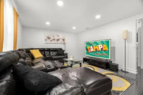 7005 Fountain Avenue Tampa FL 33634