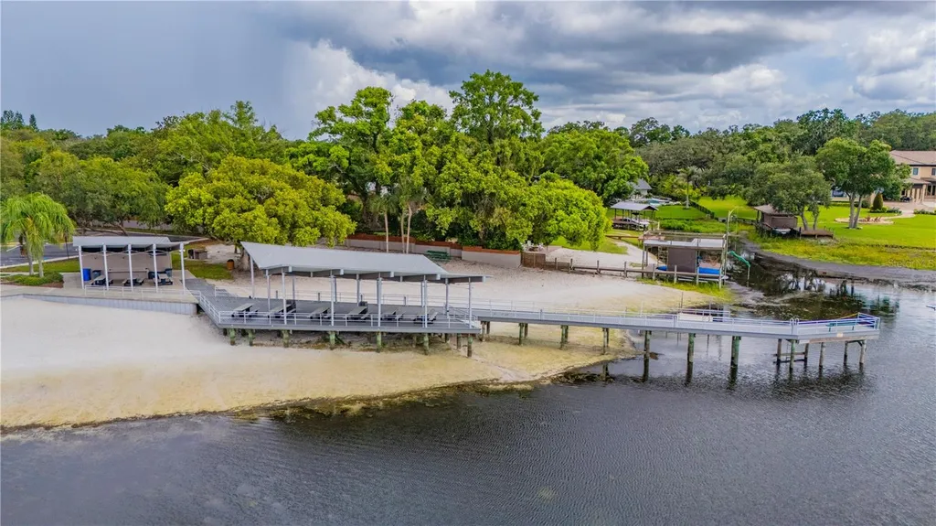 10509 Orange Grove Drive Tampa FL 33618