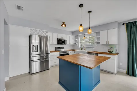 10509 Orange Grove Drive Tampa FL 33618