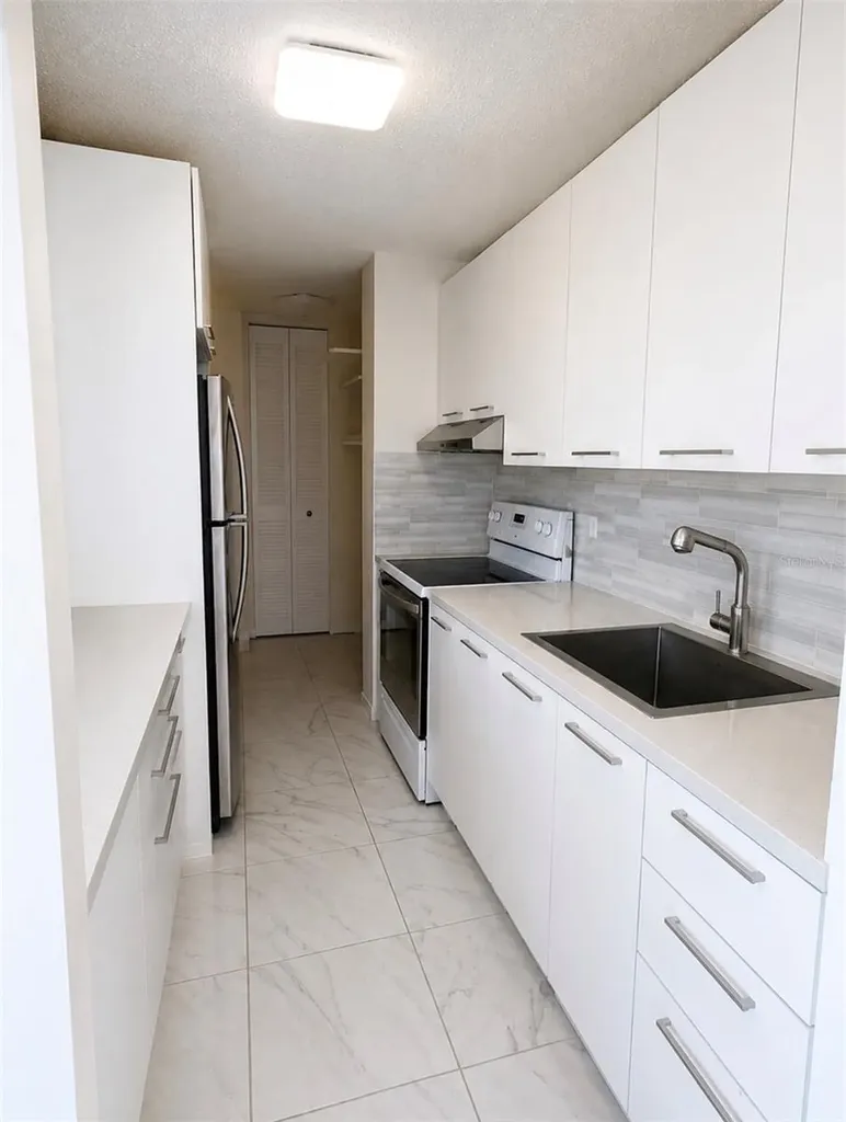 368 Cond. Crystal House San Juan PR 00923