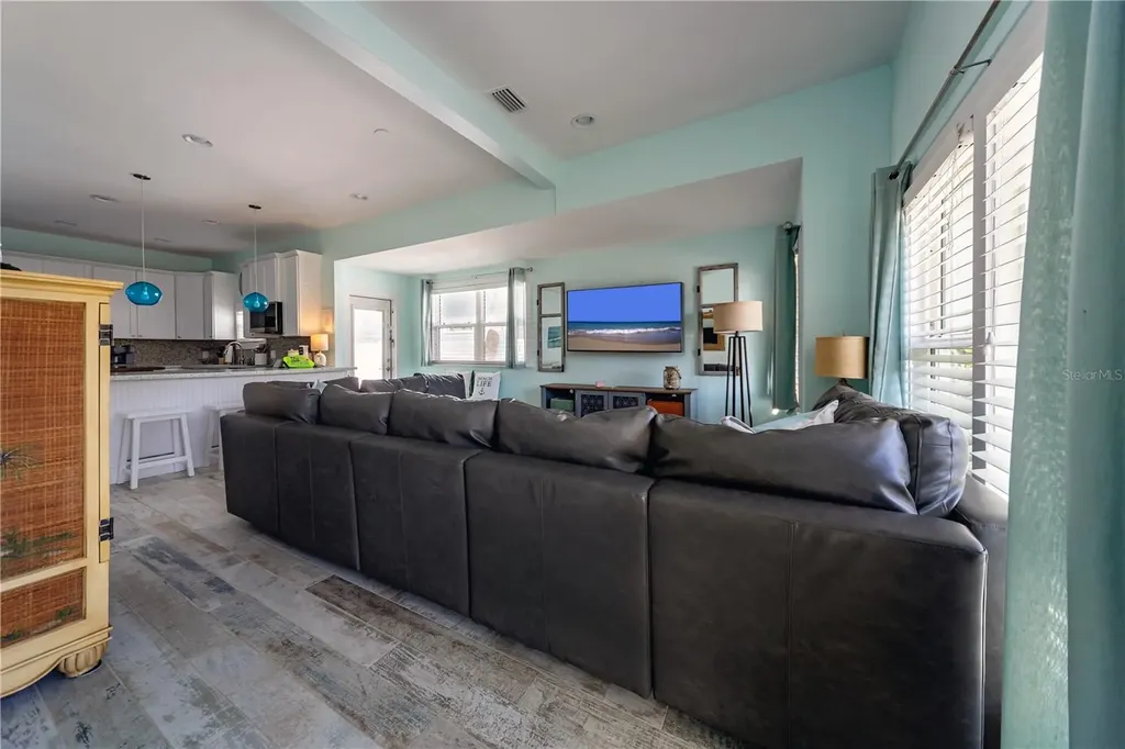 504 Spring Avenue Anna Maria FL 34216