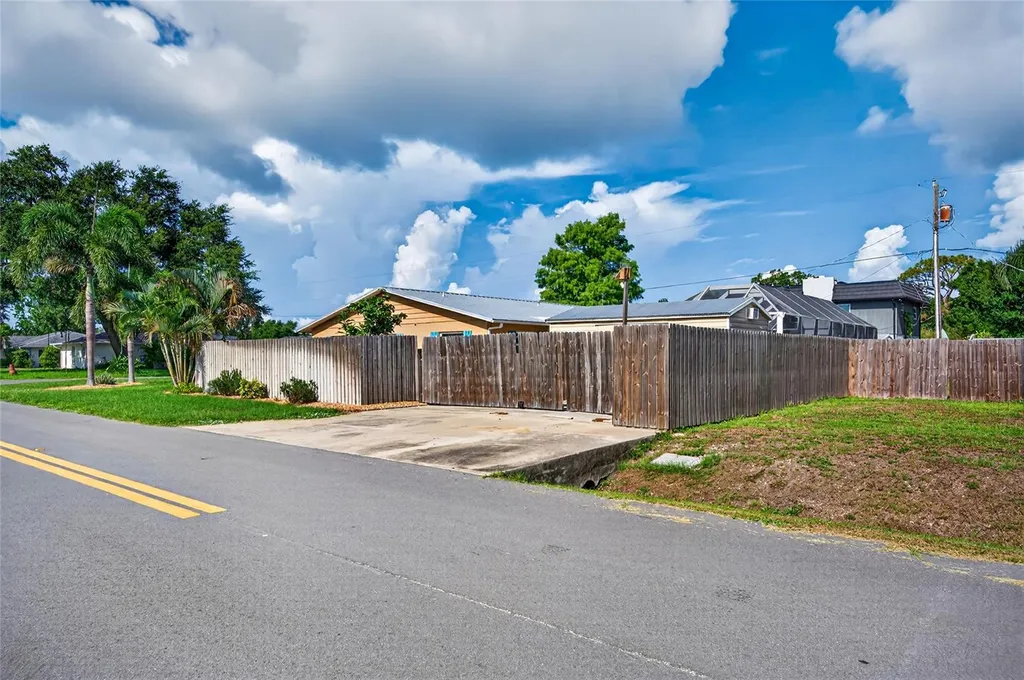 895 E Baffin Drive Venice FL 34293