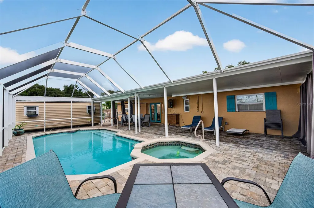 895 E Baffin Drive Venice FL 34293