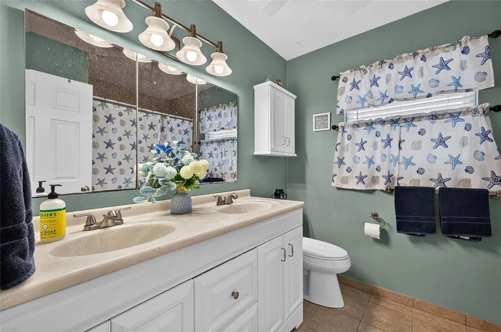 895 E Baffin Drive Venice FL 34293