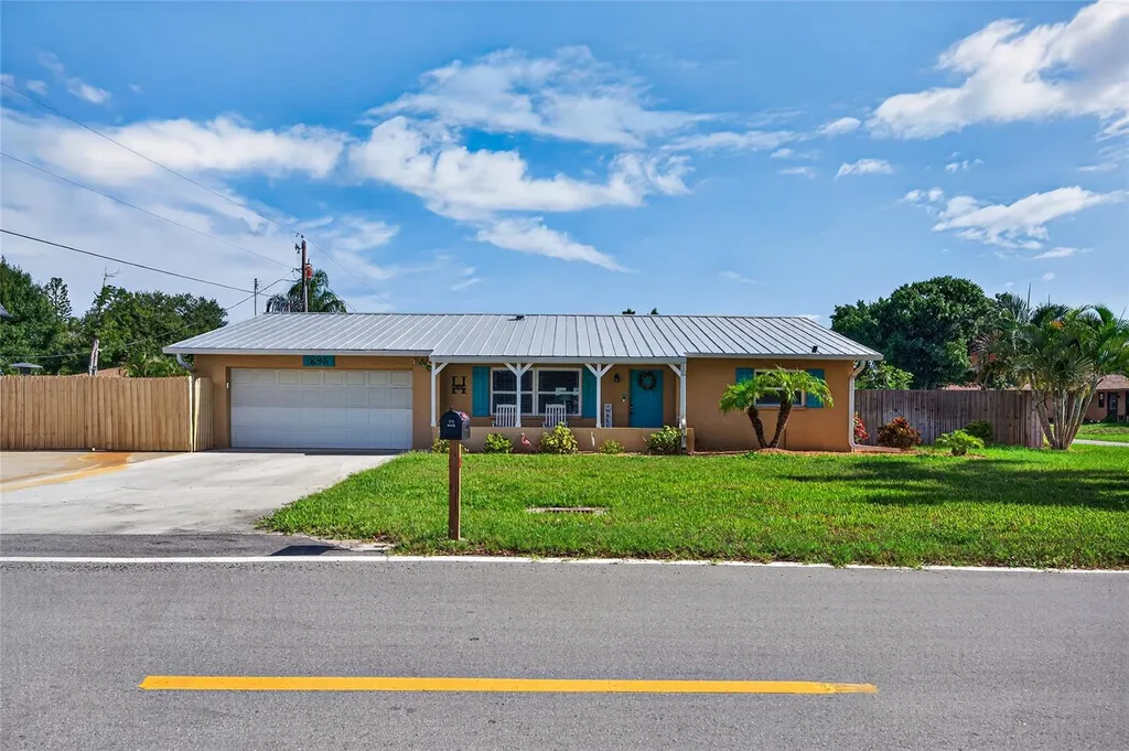 895 E Baffin Drive Venice FL 34293